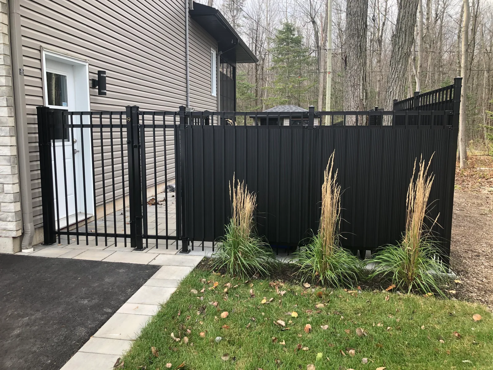 Ornamental fence #004