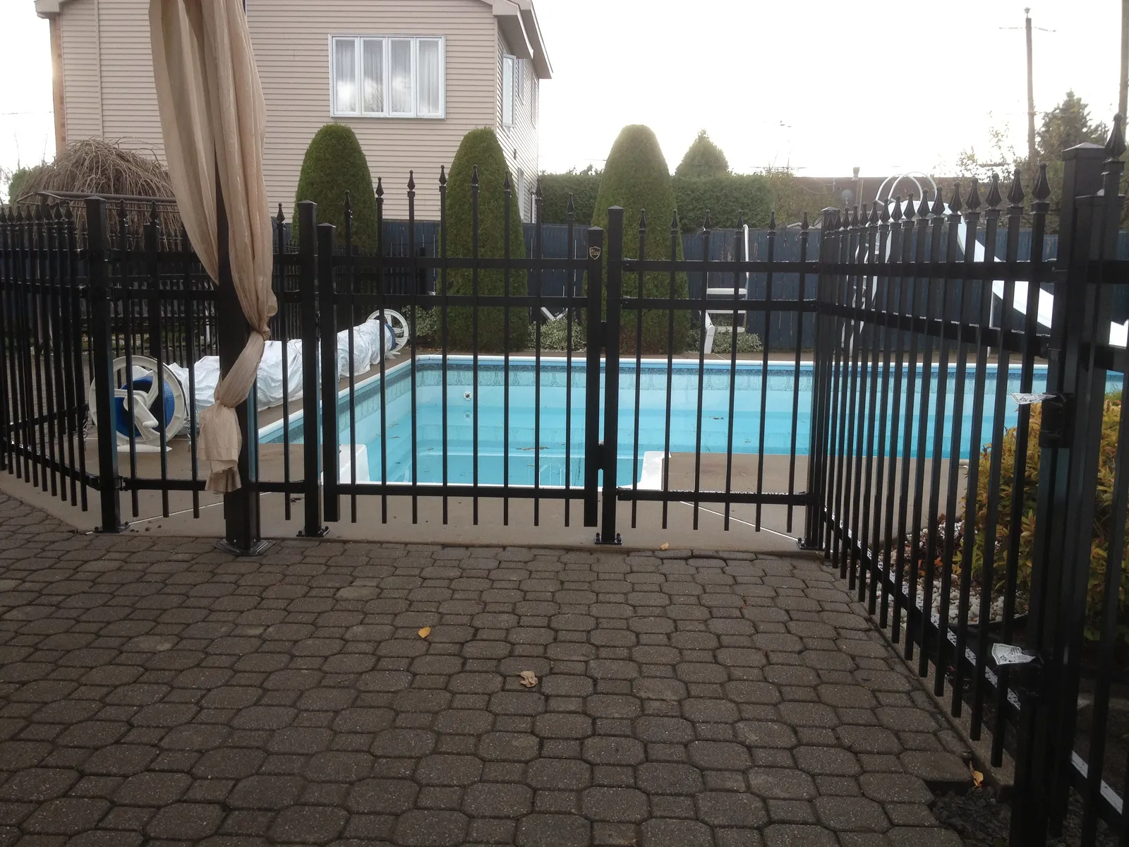 Pool fence #013
