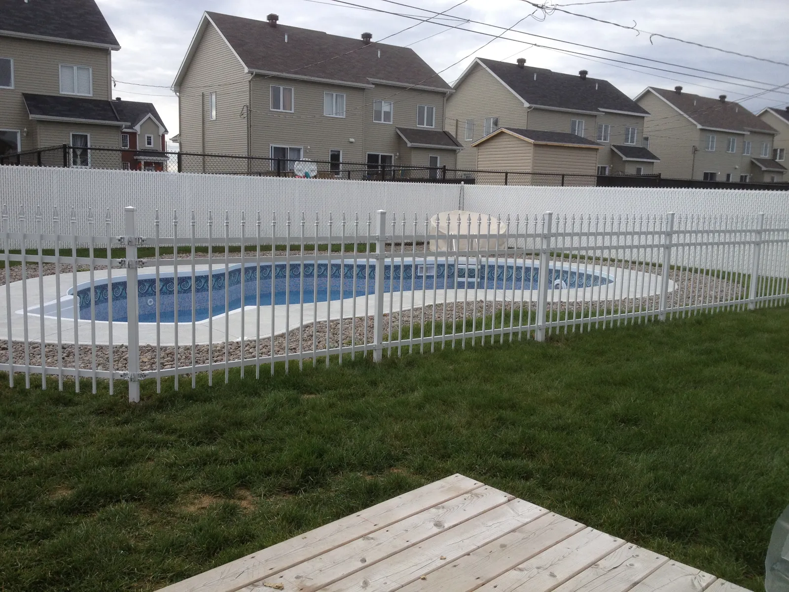 Pool fence #018
