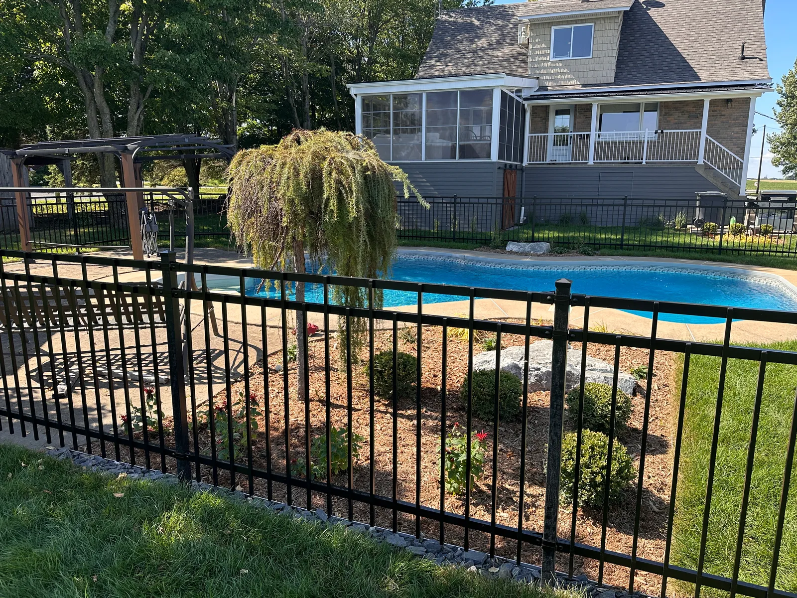 Pool fence #071