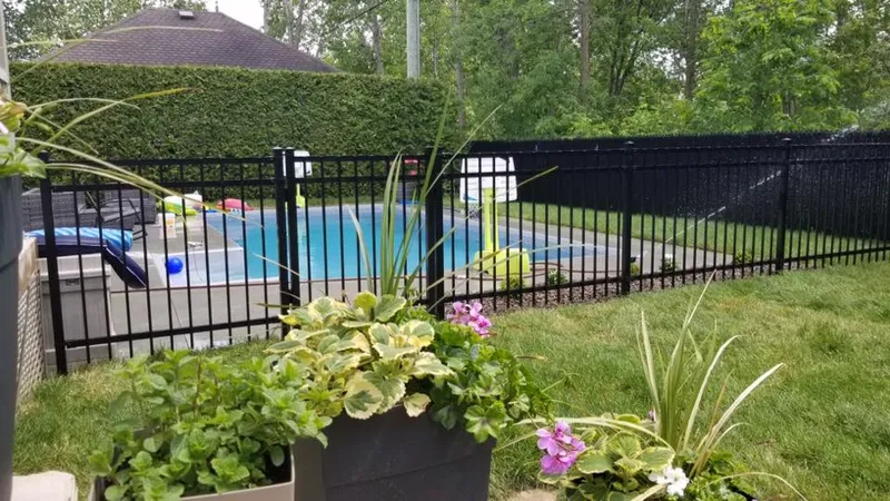 Pool fence #098